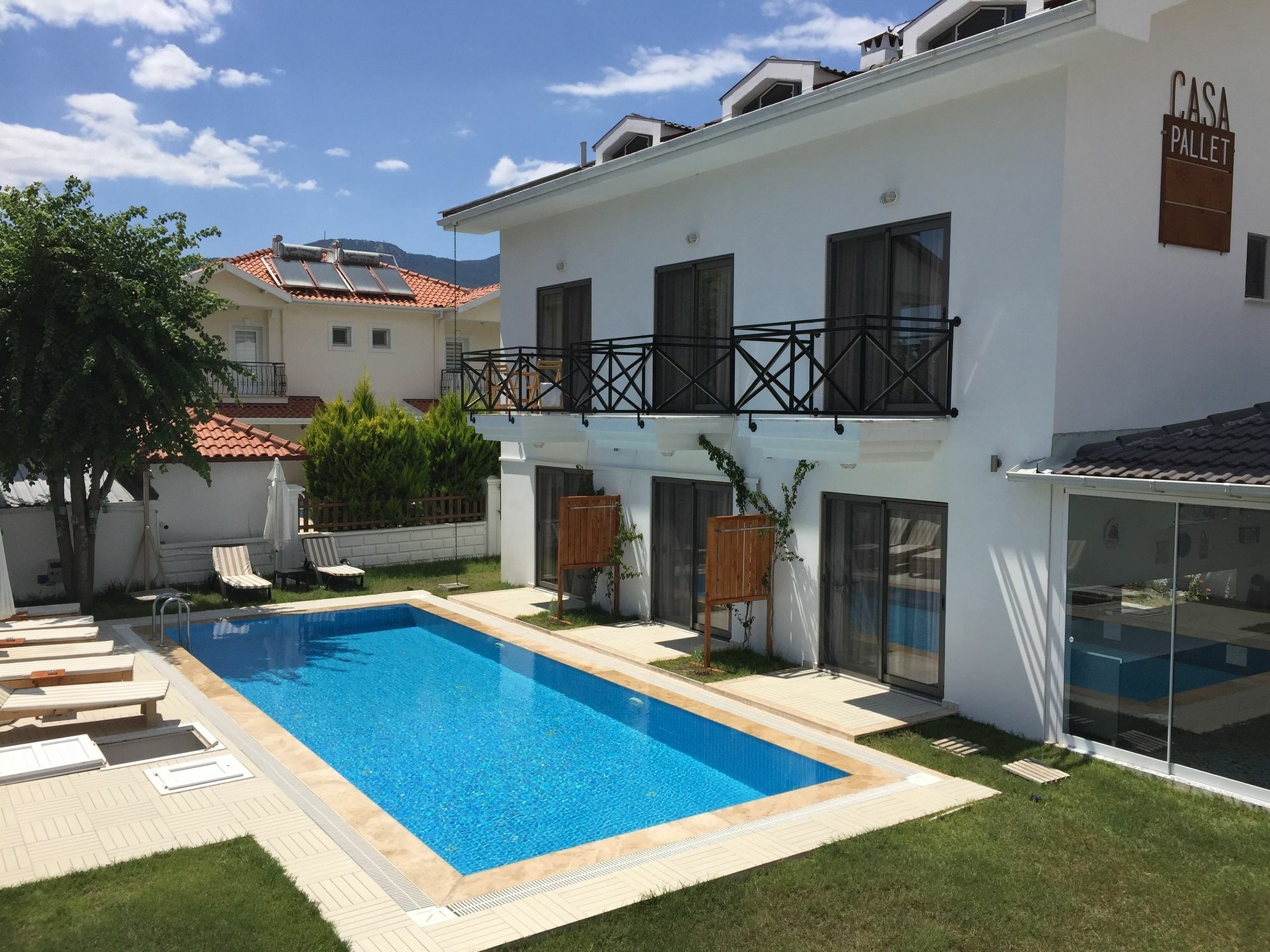 Casa Pallet Hotel (Adults Only) Дальян Экстерьер фото